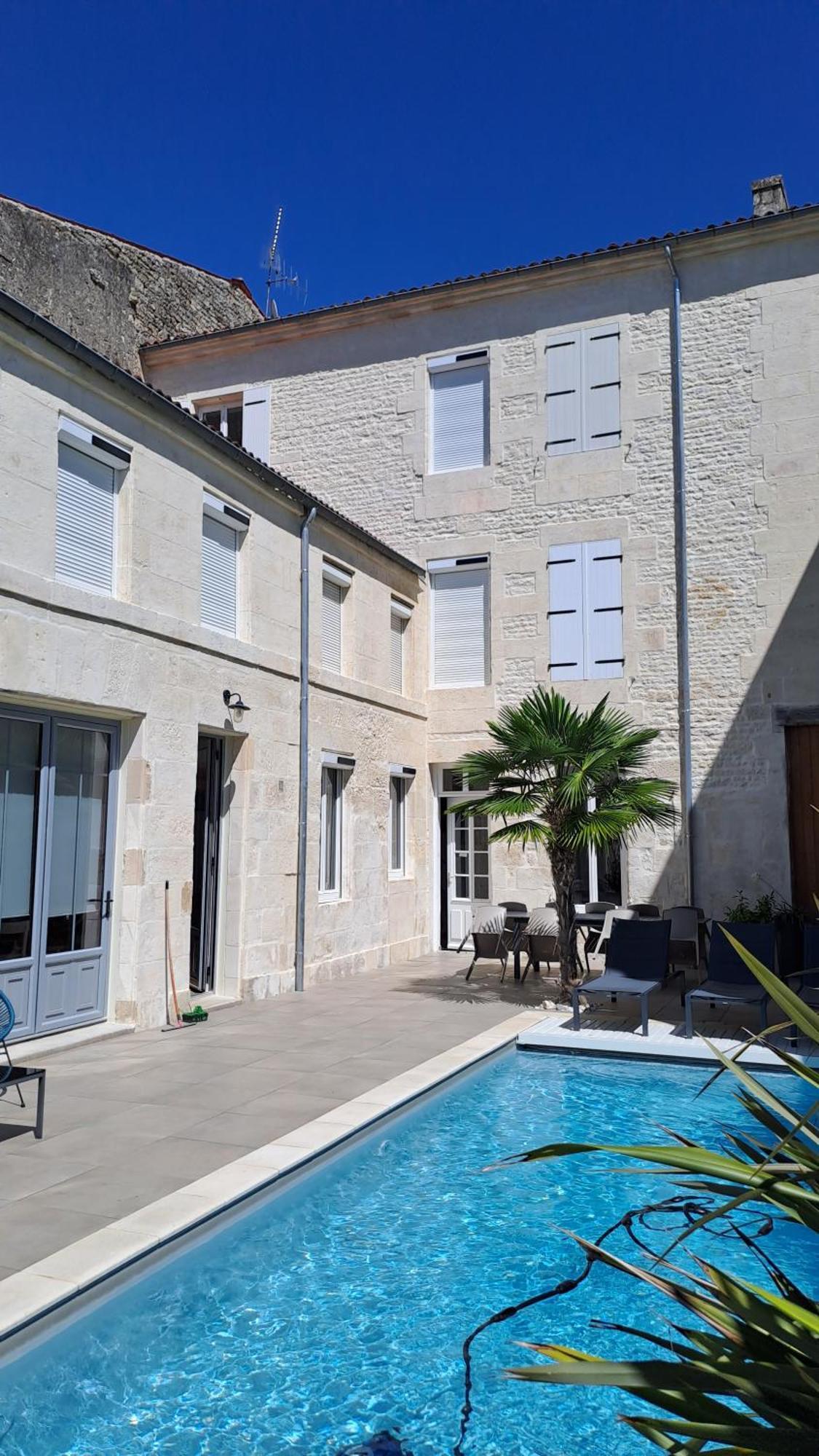 L'Angely - Chambres D'Hotes Niort Eksteriør bilde