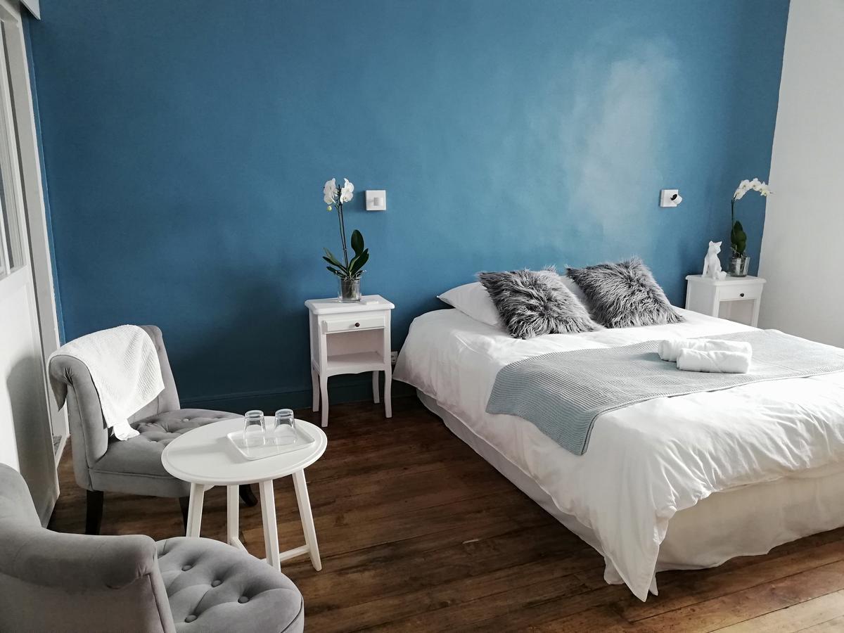 L'Angely - Chambres D'Hotes Niort Eksteriør bilde