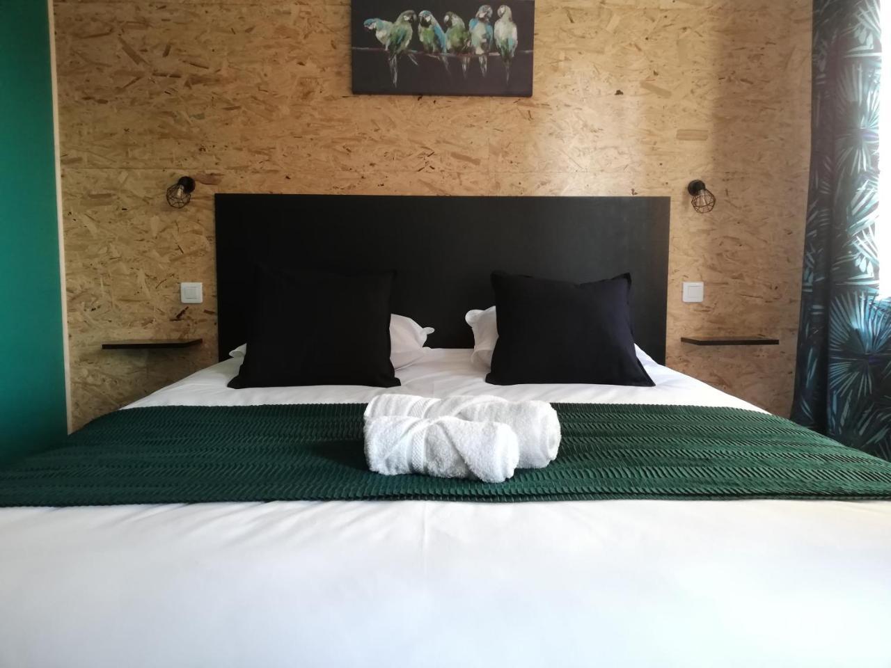 L'Angely - Chambres D'Hotes Niort Eksteriør bilde
