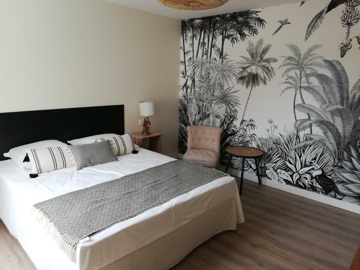 L'Angely - Chambres D'Hotes Niort Eksteriør bilde